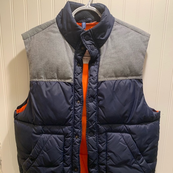 H&M denim/navy puffer vest - Picture 2 of 3